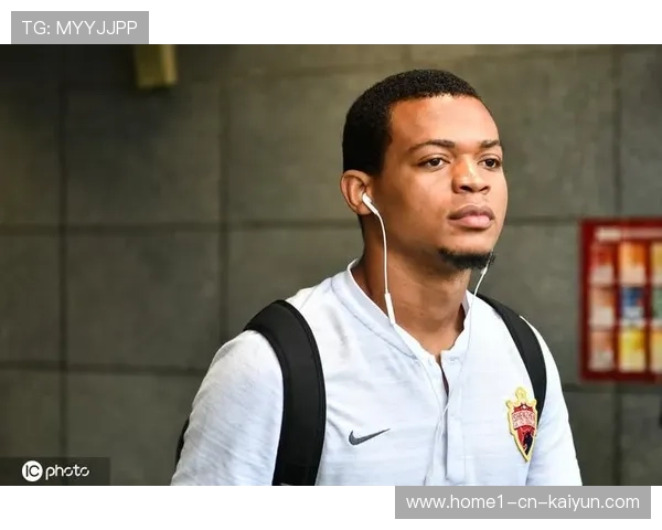 深圳新援阿利兹约翰逊迎首秀 其空间属性适配球队五小体系